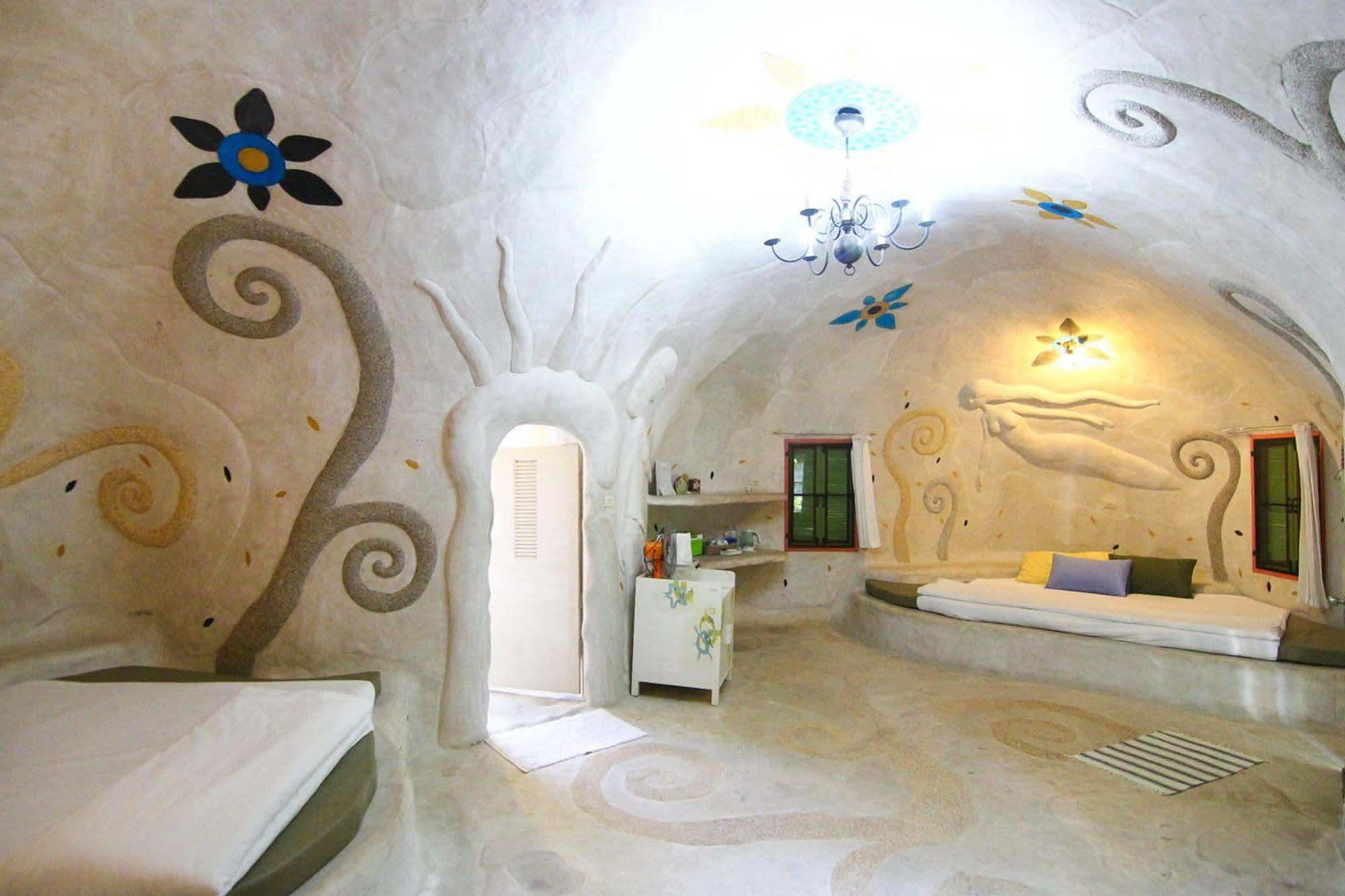 Готель Naidee Sculptured Huts Хуахін Екстер'єр фото